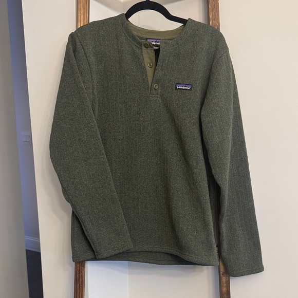 Patagonia Other - Patagonia Olive Green Button-Up Fleece - Like new!